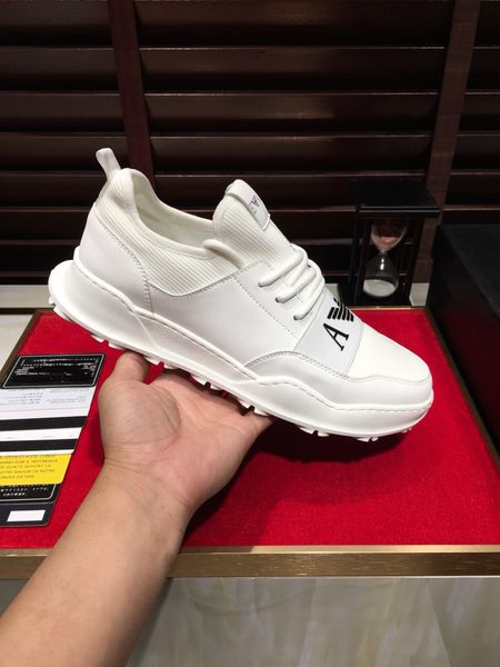 

2020-2019x custom limited edition tide brand leather men's casual sports shoes, fashion wild shoes, original packaging shoe box, size