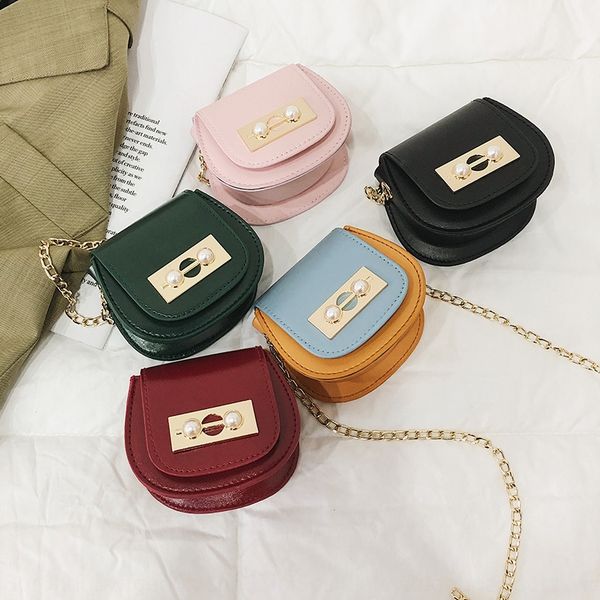 

ck mini female 2019 new korean pearl pu shoulder slung shoulder strap small pearl bag coin purse all-match children's small bag, White