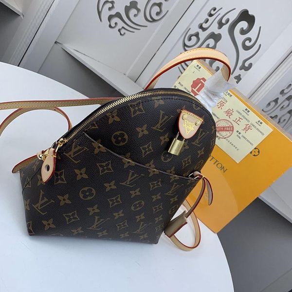 

drop ship women bags zipper leather backpacks fast delivery fashion design shoulder bags simple style ladies backpack handle totes