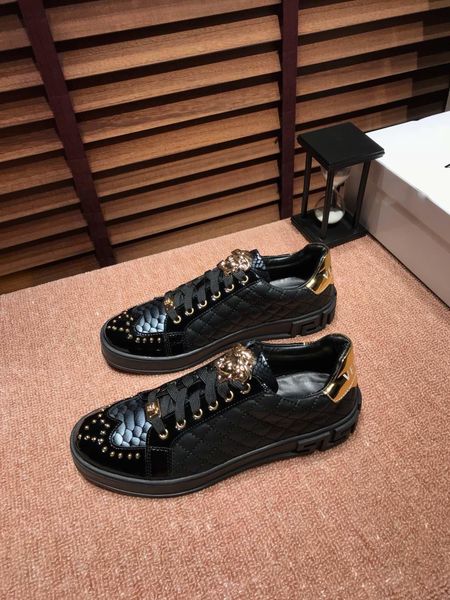 

2020f high-end custom leather men's casual shoes, fashion wild sports shoes, original packaging shoe box delivery, yardage: 38-45