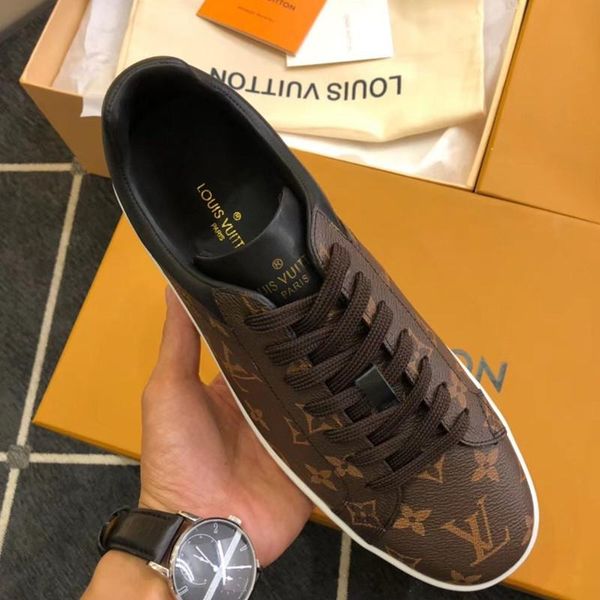 

men's designer casual sports shoes, fashion brand outdoor casual shoes, trainers. fast delivery in original box packaging, Black