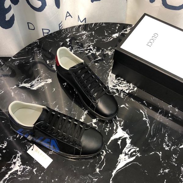 

2021-2020h new trend bee pattern leather casual shoes men and women outdoor sports shoes fashion wild party couple shoes ,size 35 -45, Black