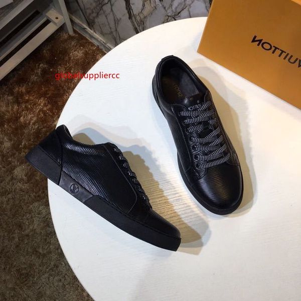 

black flat shoes men dress shoes boots loafers drivers buckles sneakers sandals, Black;green