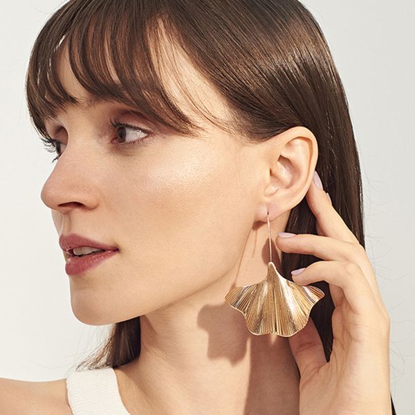 

aensoa punk gold silver color ginkgo leaf drop earrings biloba plant leaf big long hook hanging metal earrings for women 2020