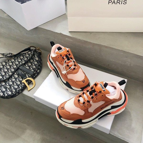 

2020v1s mens designer shoes running sneakers monogram flowers rubber outsole casual sneakers mens jogging shoelaces original box packaging, Black