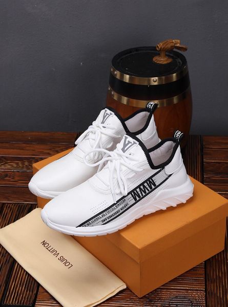 

2020-2019l new limited edition luxury designer casual men's shoes, fashion wild casual outdoor men's sports shoes, yards: 38-45