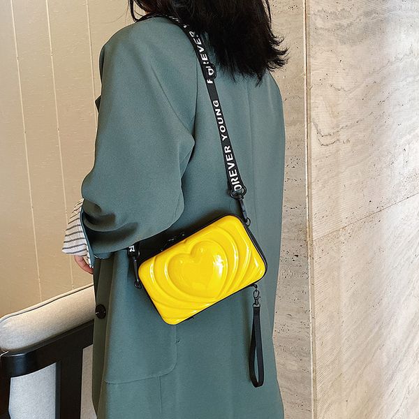 

women mini suitcase shape shoulder bag women heart-shaped handbag female makeup storage bag waterproof washing small luggage bag
