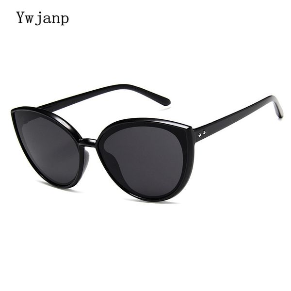 

ywjanp 2020 new cat eye sunglasses women tinted color lens rice nail vintage shaped sun glasses female eyewear, White;black