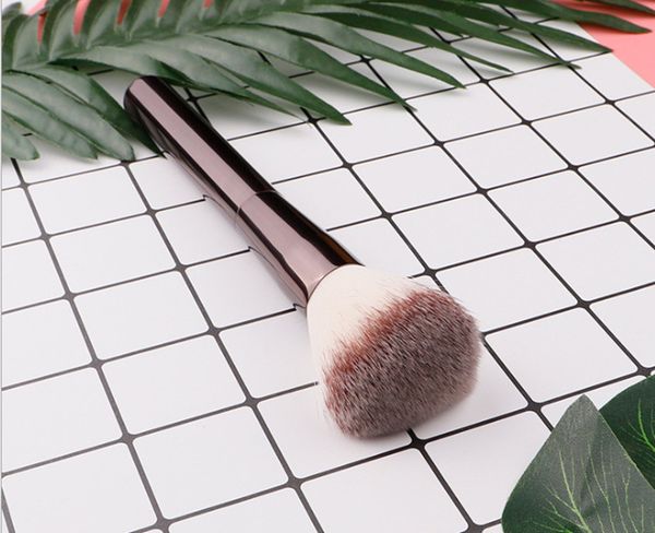

dhl hourglass no.1 powder brush - soft hair powder bronzer applicator - beauty makeup brushes blender tools