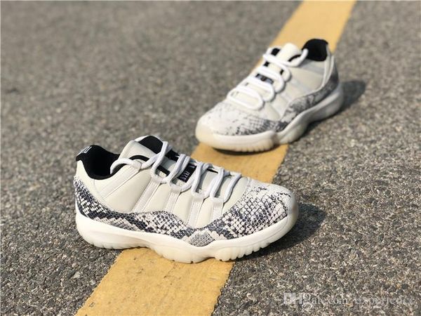 

2019 11 authentic low snake light bone snakeskin white black smoke grey xi 11s man basketball shoes sports sneakers cd6846-002 with box