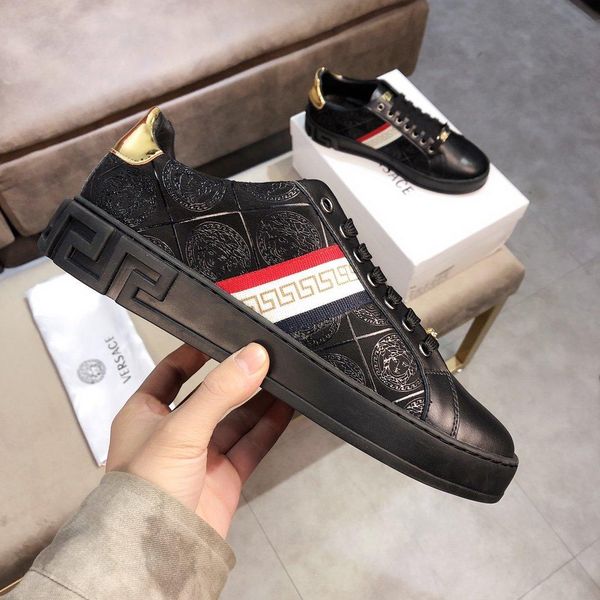 

2020u high-quality fashionable leather print low-casual men's tide shoes, fashionable wild color matching breathable sports shoes, Black