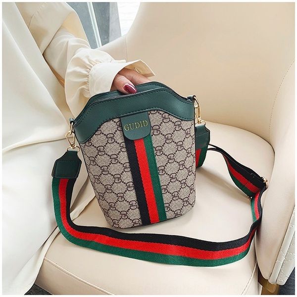 

ins bucket fashion women 2020 new korean three-color braid bucket bag wide shoulder strap fashion shoulder messenger bag