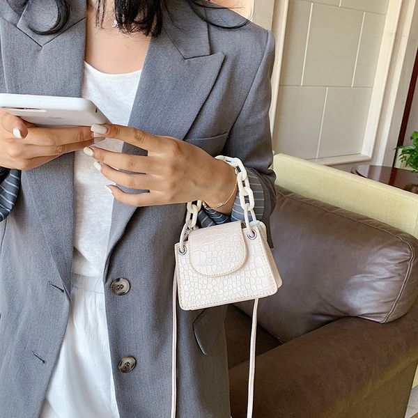 

мини крокодил pattern малый crossbody сумка для женщин 2020 летних цепей сплошного цвета сумки женщины плечо daily lipstick сумки