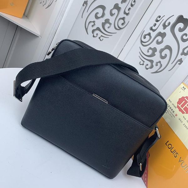 

fast delivery leather zipper mens bag messenger bags fashion classic crossbody bags retro type men formal shoulder bag