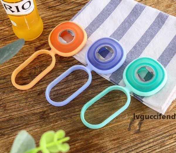 

2019 innovative multi-function beer opener silicone anti-slip gear can opener