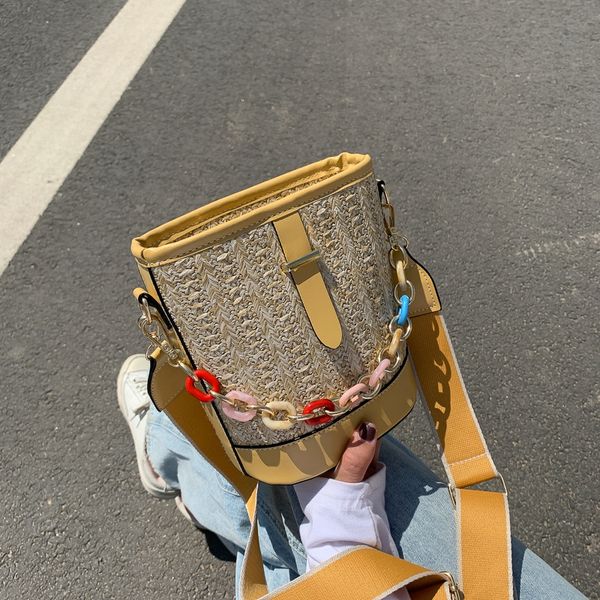 

straw woven pu splicing bucket women 2020 new hipster temperament woven shoulder messenger shoulder small small bag bag