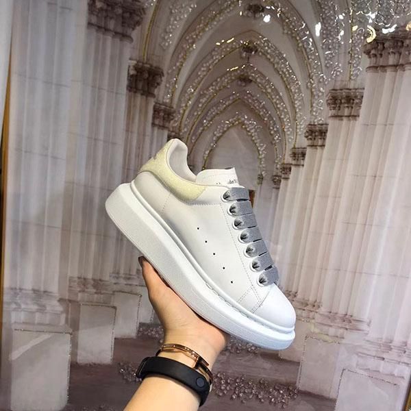 

new season designer shoe fashion luxury women shoes men's leather lace up platform oversized sole sneakers white black casual shoe no b