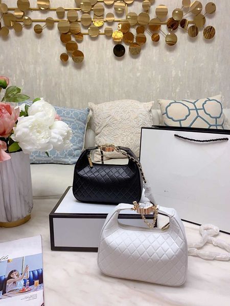 

shoulder bag fashion women's bag leather handbag single shoulder bag 22cm cross bags women's handbag selling chain multi function