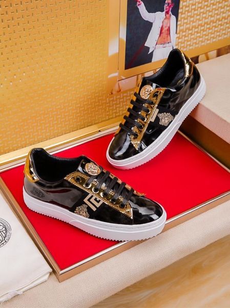 

2020g limited edition medusa printed leather men's low-lace up casual shoes, high-end fashion outdoor sports shoes, size: 38-45, Black