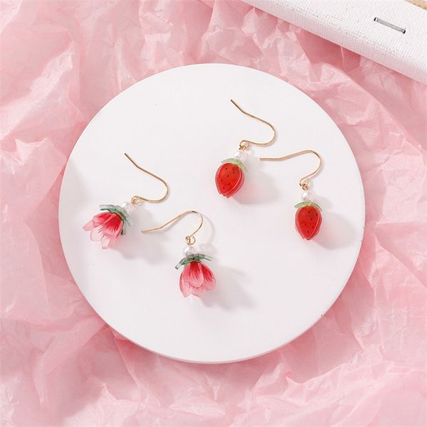 

2020new продукта launch девушка сладкий симпатичные pearl акриловые клубничный цветок серьги лета краткости способа раздел фрукты женщины юв, Silver