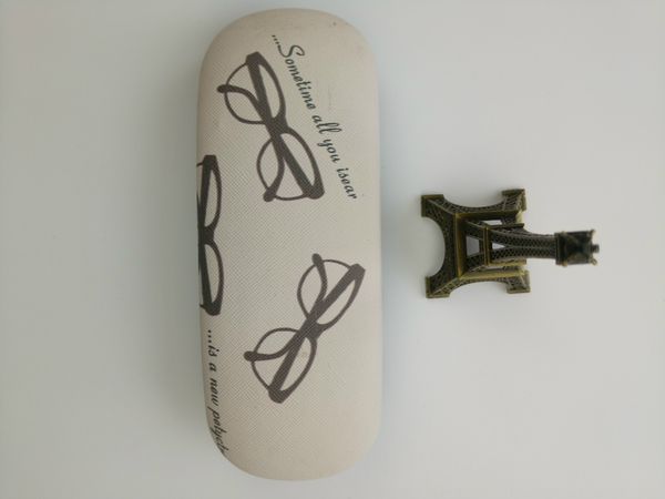 

cartoon children's myopia hyperopia case case iron glasses fashion fresh anti-pressure iron box glasses box, Blue