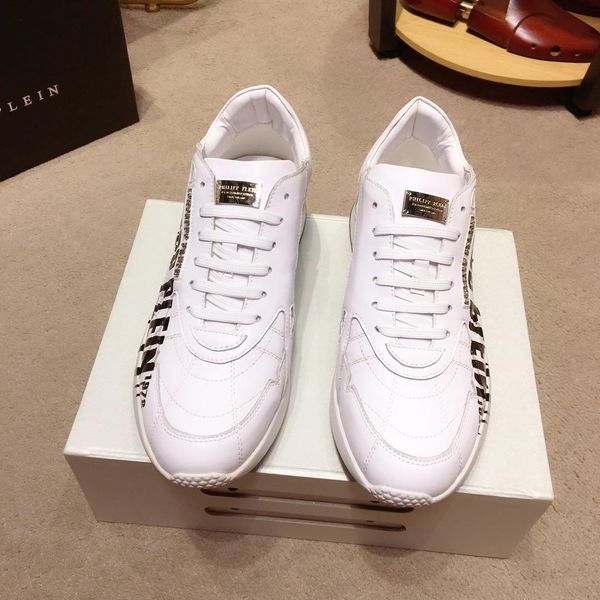 

2020w thick bottom men's low-casual wild shoes breathable running shoes outdoor lace-up sneakers, size: 38-45, Black