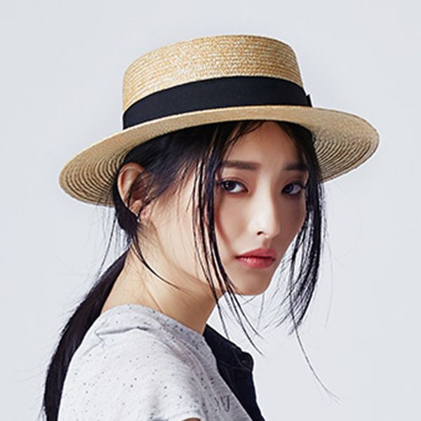 

100% wheat straw summer women boater beach sun hat for elegant lady queen fashion bowknot round flat homburg fedora caps y200619, Blue;gray