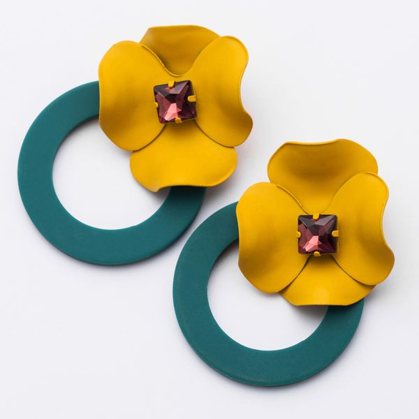 

exaggerated alloy paint flower earrings women's fashion earrings fashion super fairy korean jewelry, Golden