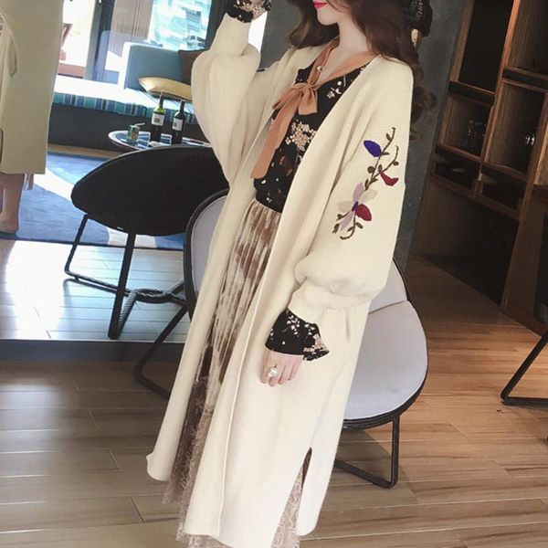 

women's sweater long cardigan coat 2020 autumn winter chic floral embroidery knitted sweaters lantern sleeve loose cardigans, Tan;black