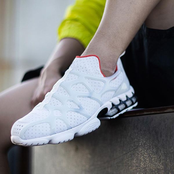 

stussy zoom spiridon caged 2 kukini running shoes white black grey metallic silver pure platinum blue womens mens sneakers sports trainers
