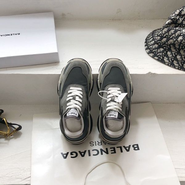 

low-triple s clear sole sneakers, r brand casual sneakers, stylish comfort,with original box,size35-45,qq