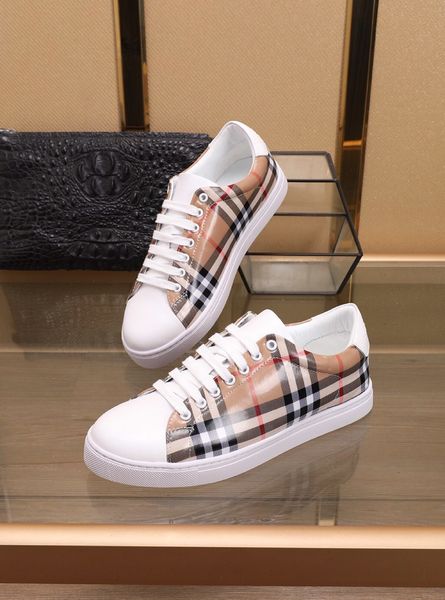 

2020s men's casual comfortable sports jogging shoes all-match trend shoes outdoor jungle hiking shoes original packaging and box delive, Black