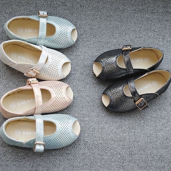 

girls' bright and sandals anti-skid soft-soled princess shoes girls' hollow flat-soled fishmouth sandals, Black;red