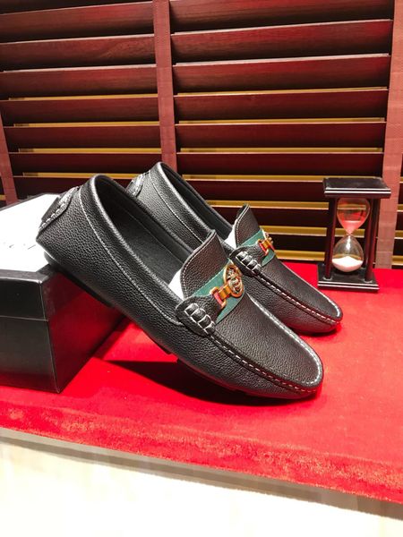 

2020-2019s custom tide brand men's casual sports shoes, fashion wild low-shoes, original packaging shoe box, size: 38-44q