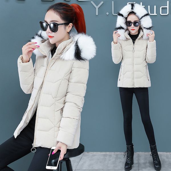 

2021 New Fashion Femme Veste Winter Warm Coat Women's Casual Short Slim Cotton Padded Jacket with Big Fur Collar Removable Hat, Black