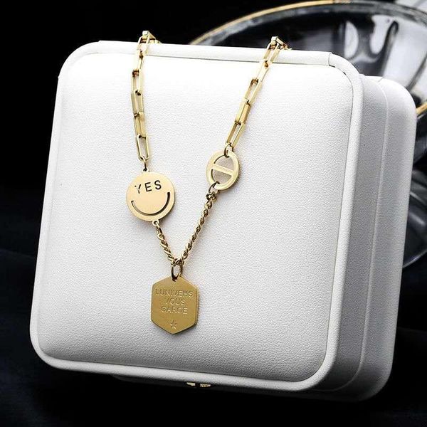 

20 europe and the united states smiley face pendant fashion style men and women luxury necklace designer burst necklace ship, Silver