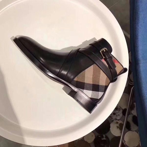 

2020k new official website synchronous release of luxury women's casual fashion boots, outdoor travel casual boots, fast delivery, Black