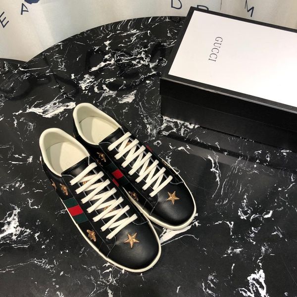 

2021-2020e new trend leather casual shoes embroidery bee men and women sports shoes fashion wild party couple flat shoes ,size 35 -45, Black