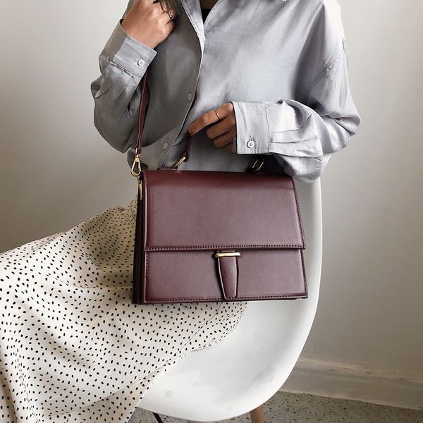 

малый квадратный мешок 2020 новая сумка женская новый небольшой мешок модный женский посыльного плеча