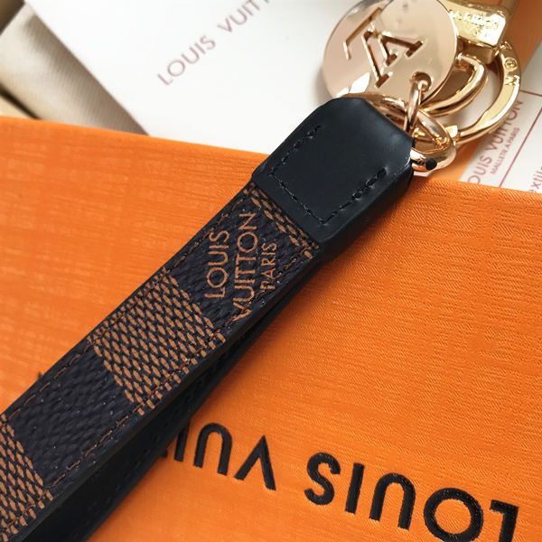 

2020 luxury keychain designer key chain real leather with stainless steel keychain keyring in golden with brown with box, Silver