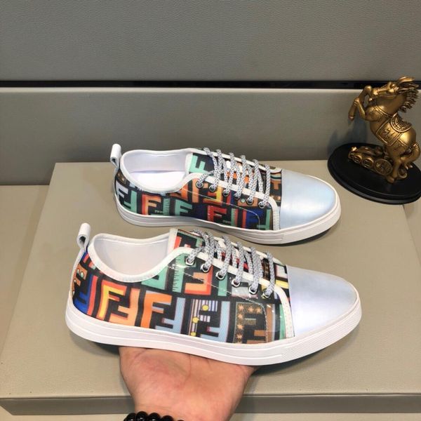 

2019w new custom low-cut color letters casual shoes, men's personality wild sports shoes, comfortable shoes, original box packaging: 38, Black