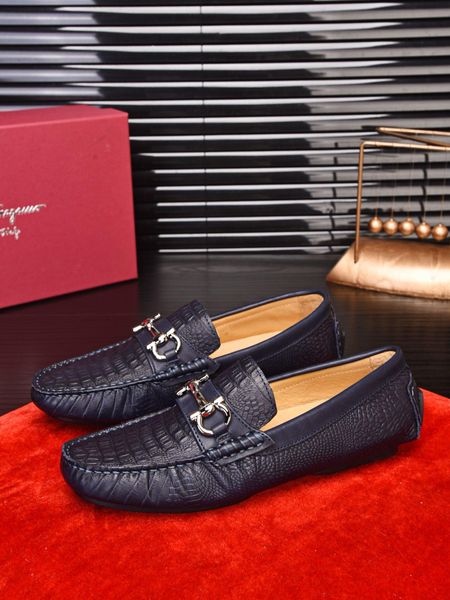 

2020-2019o new custom men's peas casual shoes, fashion wild single shoes, original packaging shoe box delivery, yardage: 38-44