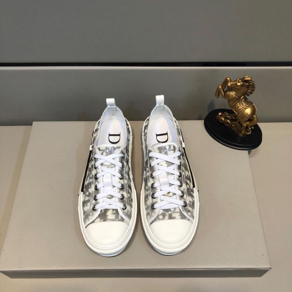 

2020-2019t summer new trend high-end brand printing letters men's lace-up casual shoes, fashion versatile comfortable sports shoes, siz