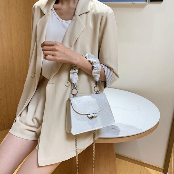 

2020 новых дамы мешка плеча сплошного цвета крокодил картина мешок корейских текстуры стильная складка цепь тотализатор