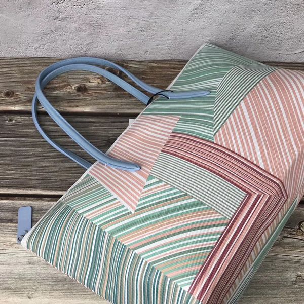 

stripe art designer large capacity fashion classic color selling popular woman 20 urban beauty shoulder bags