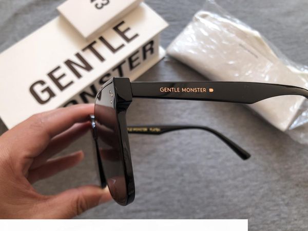 

e 2020 new korean design sunglasses men trendy gm large frame sunglasses women vintage gentle sun glasses original package her, White;black