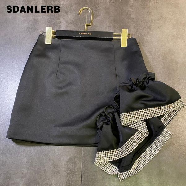 

temperament mini skirt for women 2020 summer new rhinestone shiny stereo flower design a- line skirt night club ladies skirts, Black