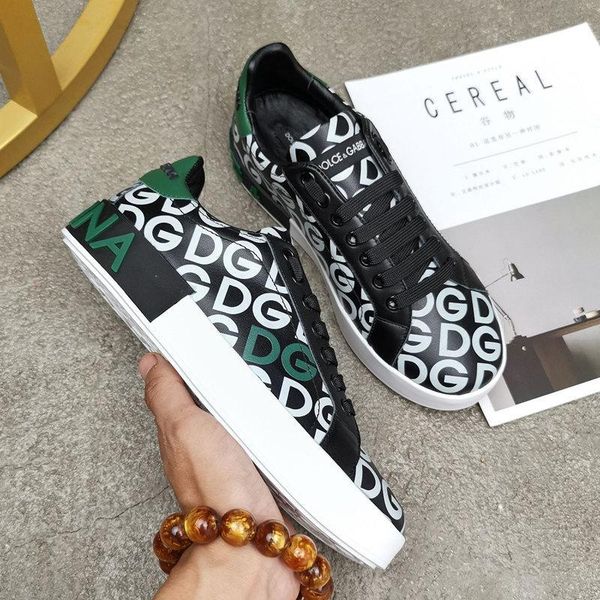 

2020a trend hand-painted graffiti leather casual shoes men and women comfortable sports shoes fashion wild couple shoes, size 35-451, Black