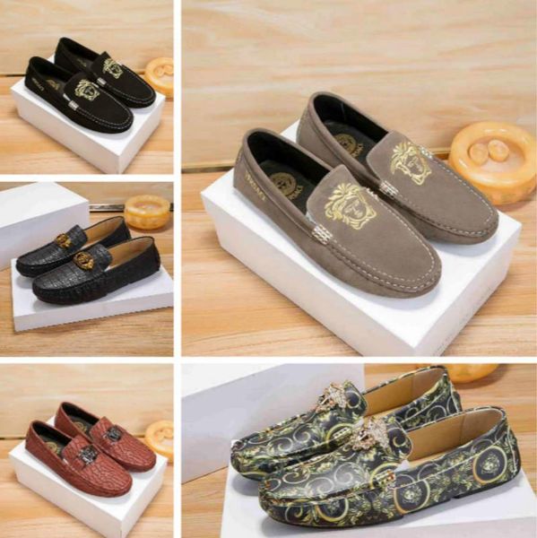 

business men s shoe european station men s leather high-heeled shoes leather personalized metal buckle a pedal casual shoes, Red;white