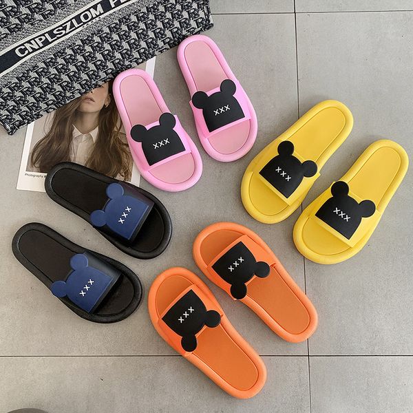 

2020 new net celebrity trendy fashion slippers female korean cartoon bear wear non-slip port style street style student female slippers, Black